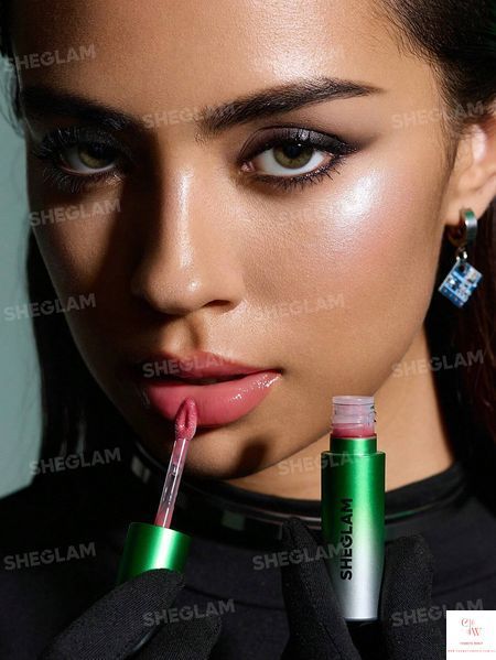Дуохромний блиск для губ Sheglam The Matrix Slowmo Lip Gloss &mdash; Phase Shift 5957 фото