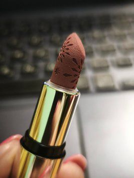 Матовая мини-помада для губ KIKO Milano Snow Kissed Holiday Mini MATTE Lipstick - 01 000101-07 фото