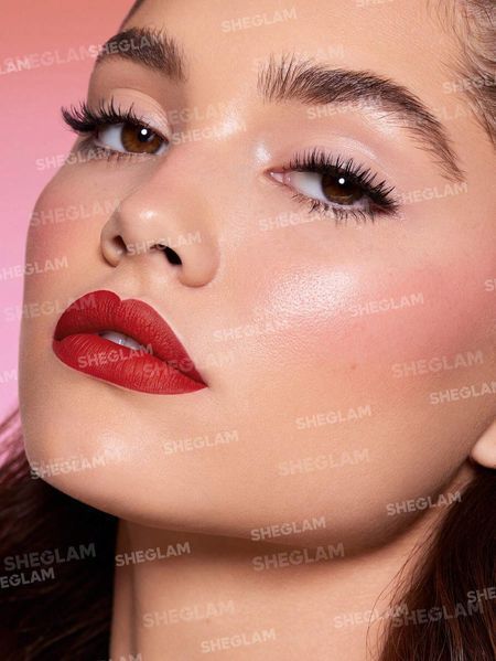 Матова помада SHEGLAM Dynamatte Boom Long Lasting Matte Lipstick - Main Character 5659 фото