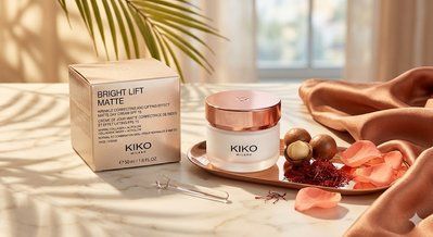 Матуючий ліфтинг-крем для обличчя KIKO Milano Bright Lift Matte з морським колагеном та SPF 15, 50 мл 000250 фото