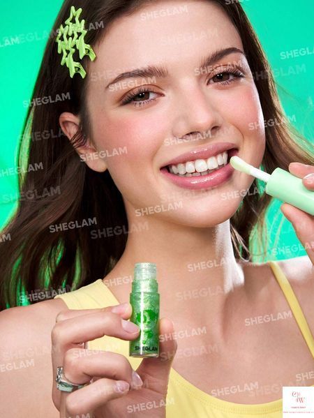 Блиск для губ SHEGLAM The Powerpuff Girls Super Trio Lip Gloss &mdash; Buttercup 6226 фото