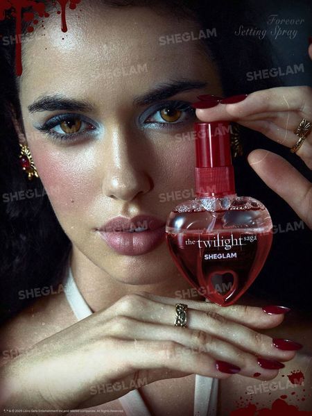 Спрей фиксатор для макияжа SHEGLAM The Twilight Saga X SHEGLAM Forever Setting Spray 5592 фото