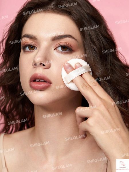 Трехцветная пудра для лица Sheglam Radiance Ring 3-In-1 Correcting & Setting Powder - Multicolor 6059 фото