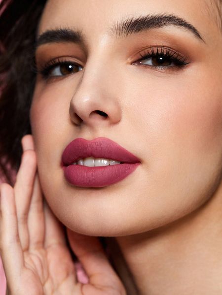 Жидкая матовая помада SHEGLAM Matte Allure Liquid Lipstick - Momojo 6121 фото