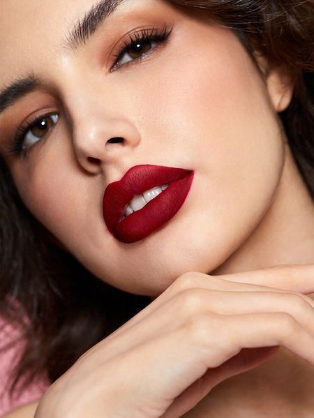 Жидкая матовая помада SHEGLAM Matte Allure Liquid Lipstick - Crimson 6122 фото